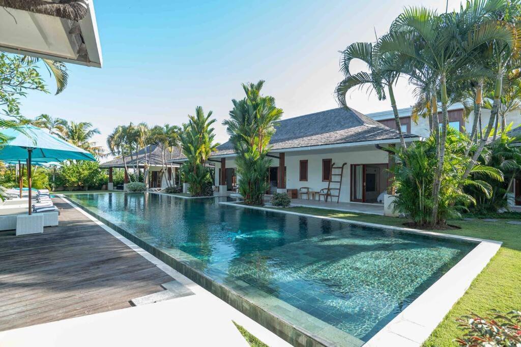 Villa Mimpi Nyata Canggu Exterior foto